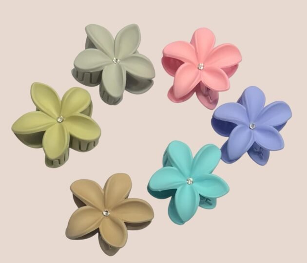 Fancy Flower Claw With Stone (Pack of 12)