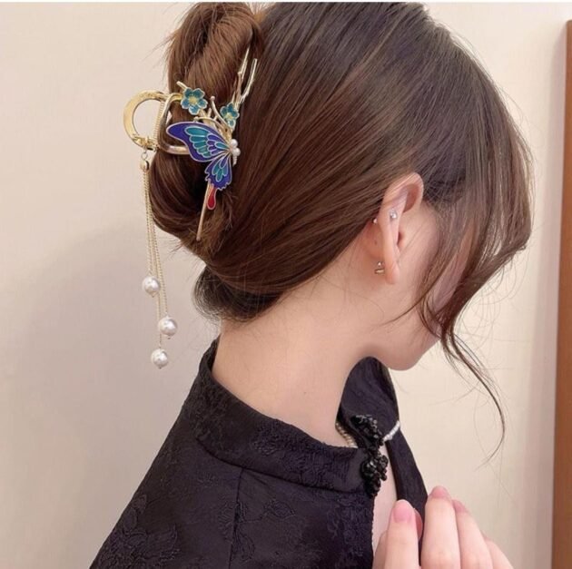 Trendy Butterfly Metal Hair Claw(Pack of 6) - Image 4