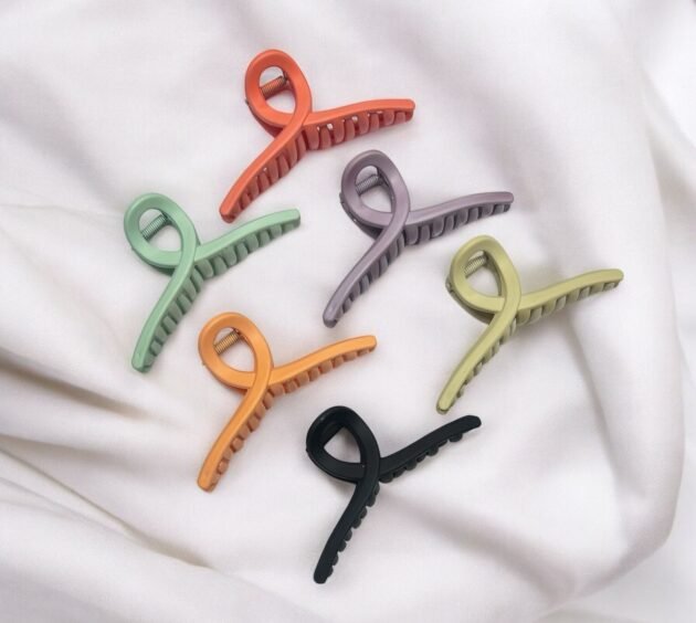 Trendy Hair Claw (pack of 12) - 11cm.