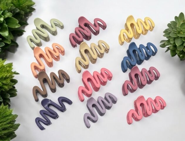 Trendy Designer Hair Claw (pack of 12) - 9cm.